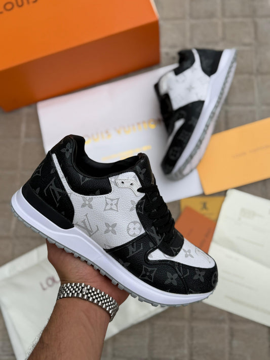 Louis Vuitton Trainer Run Away White/Black