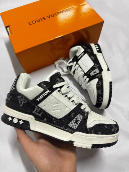 Louis Vuitton Trainer Black