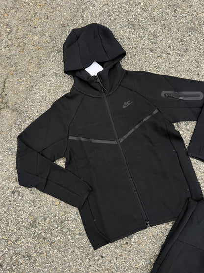 Nike Tech Fleece Negro