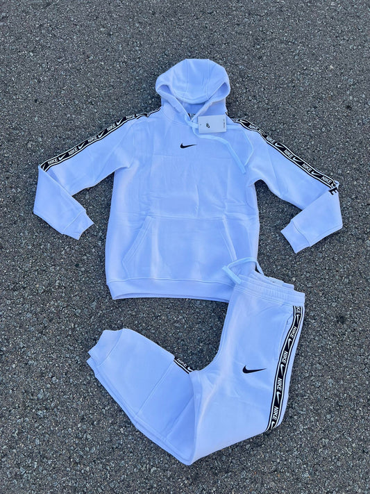 Conjunto Nike 2026 White