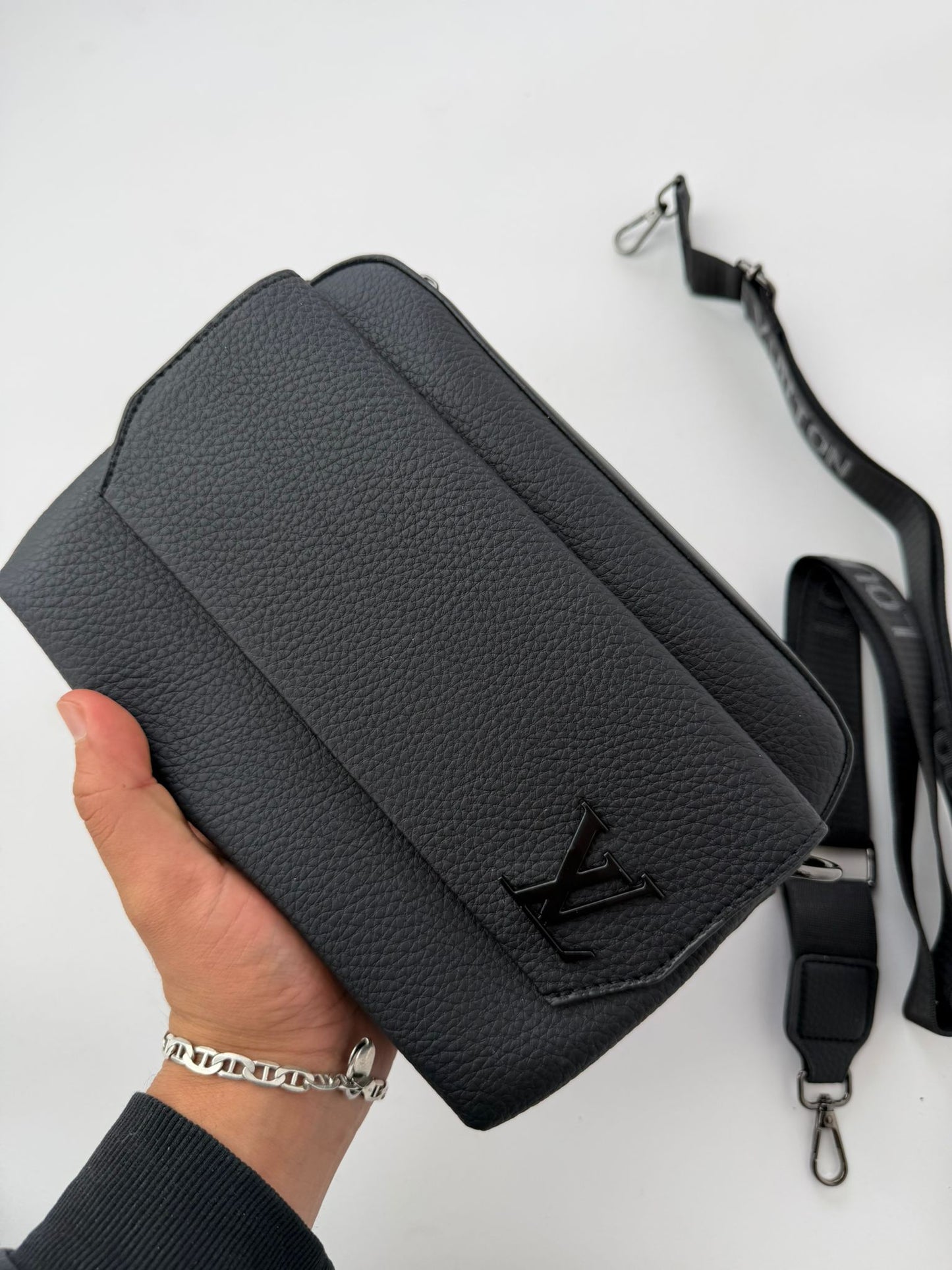 Bolso Crossbody Premium Negro Texturizado