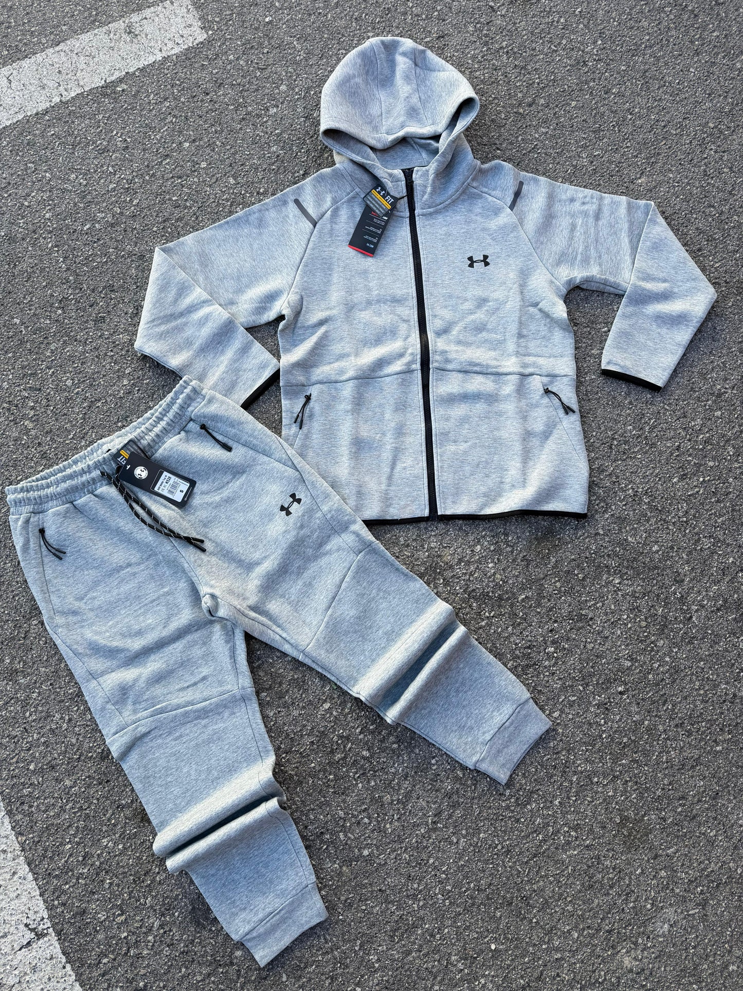 Conjunto Under Armour 2026 Grey