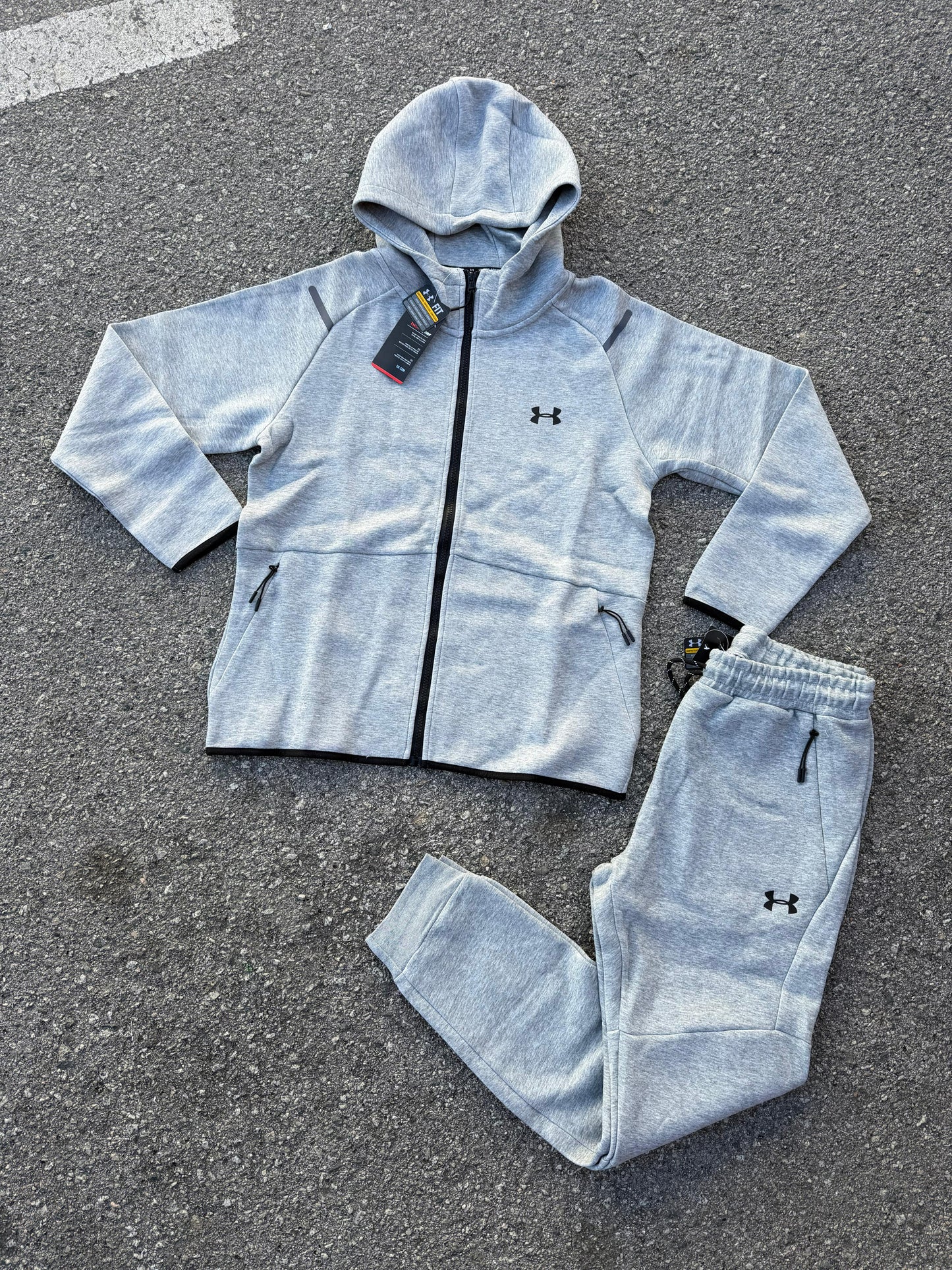 Conjunto Under Armour 2026 Grey